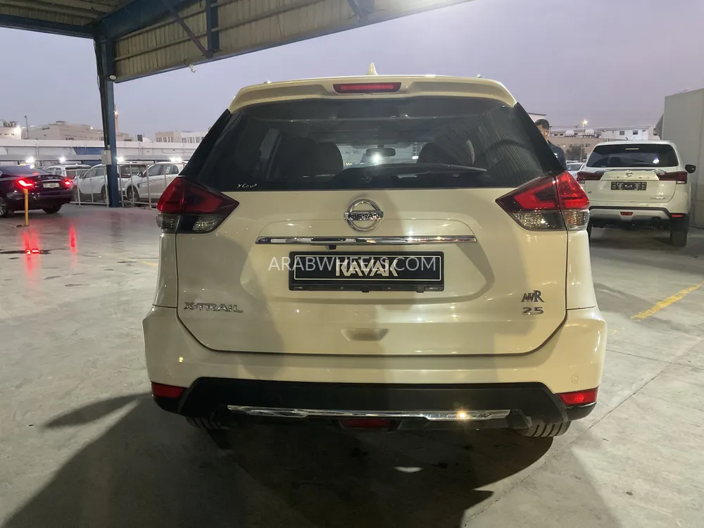 Nissan X-Trail 2019 for Sale in Sharjah Image-5