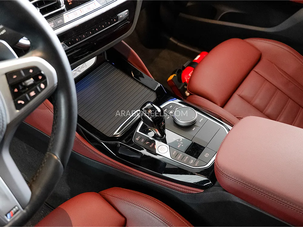 BMW X4 2024 for Sale in Dubai Image-9