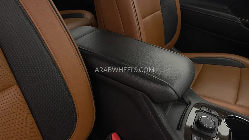 GMC Acadia 2023 for Sale in Dubai Image-40