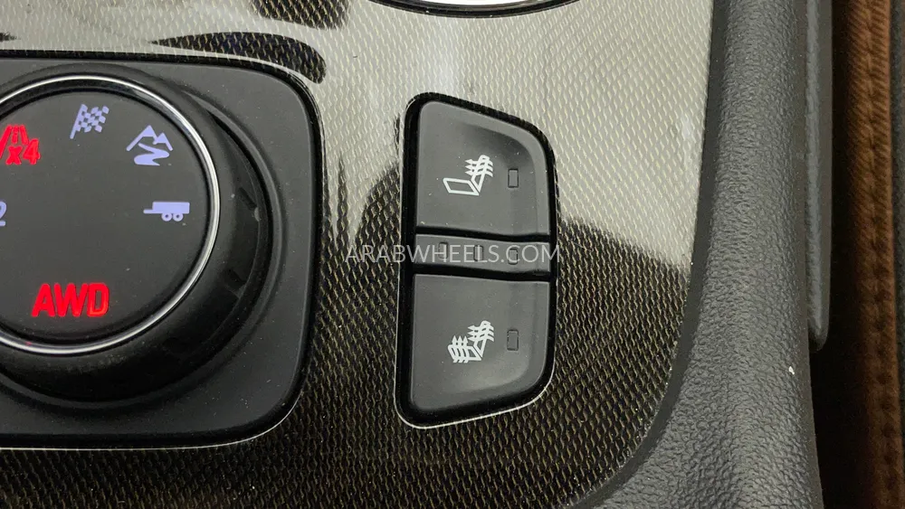 GMC Acadia 2023 for Sale in Dubai Image-52