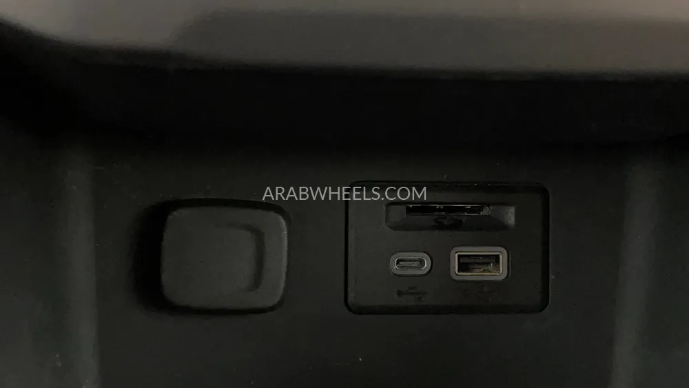 GMC Acadia 2023 for Sale in Dubai Image-54