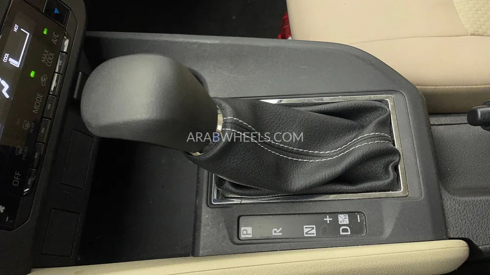 Toyota Yaris 2023 for Sale in Dubai Image-17