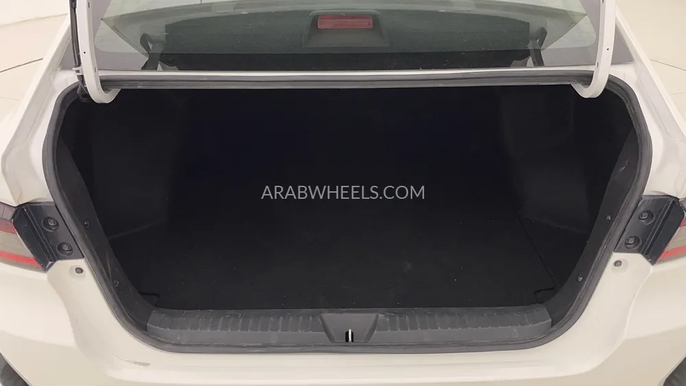 Toyota Yaris 2023 for Sale in Dubai Image-24