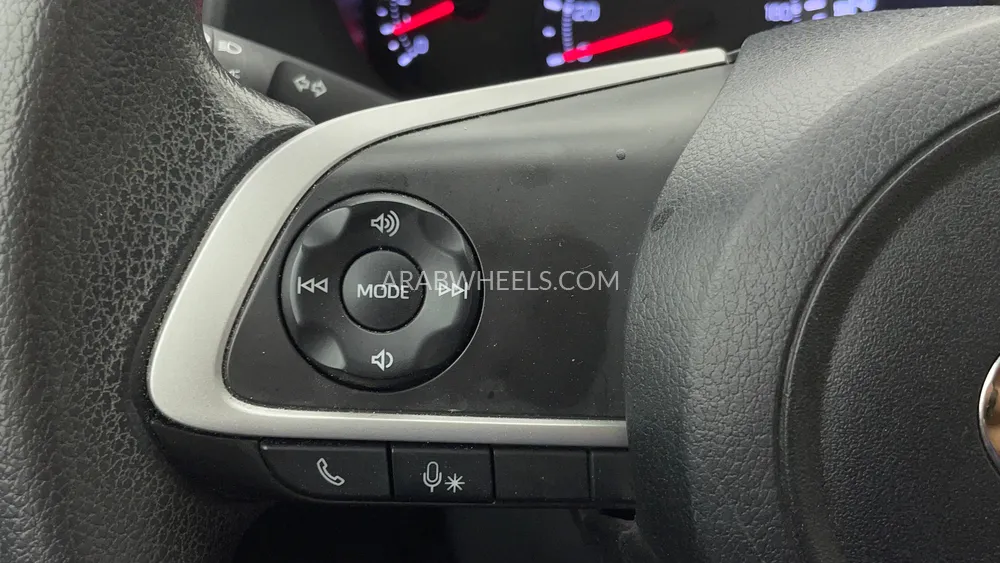 Toyota Yaris 2023 for Sale in Dubai Image-35