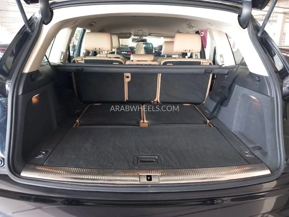 أودي Q7 2012 for Sale in عجمان Image-5