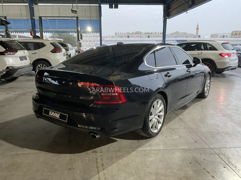 Volvo S90 2020 for Sale in Sharjah Image-4