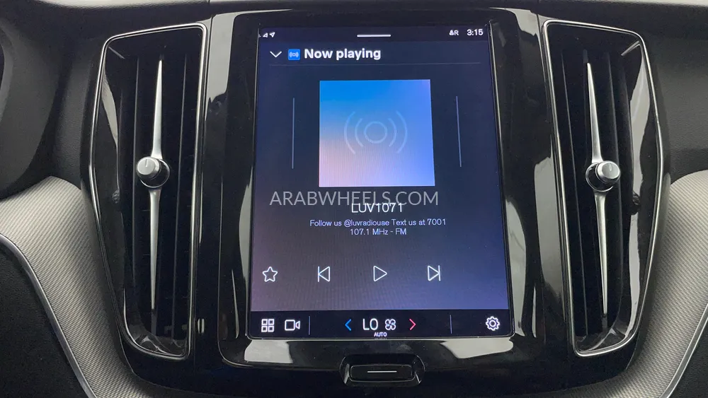 Volvo XC60 2023 for Sale in Dubai Image-15