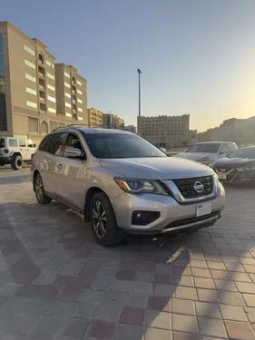 Nissan Pathfinder SV 2017