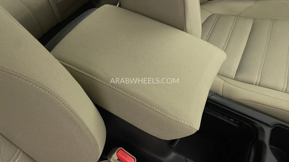 Honda CR-V 2022 for Sale in Dubai Image-38