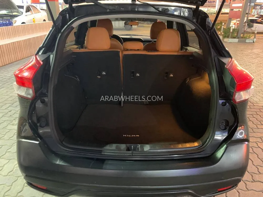 Nissan Kicks 2019 for Sale in Sharjah Image-4