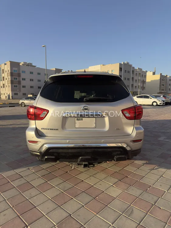 Nissan Pathfinder 2017 for Sale in Sharjah Image-6