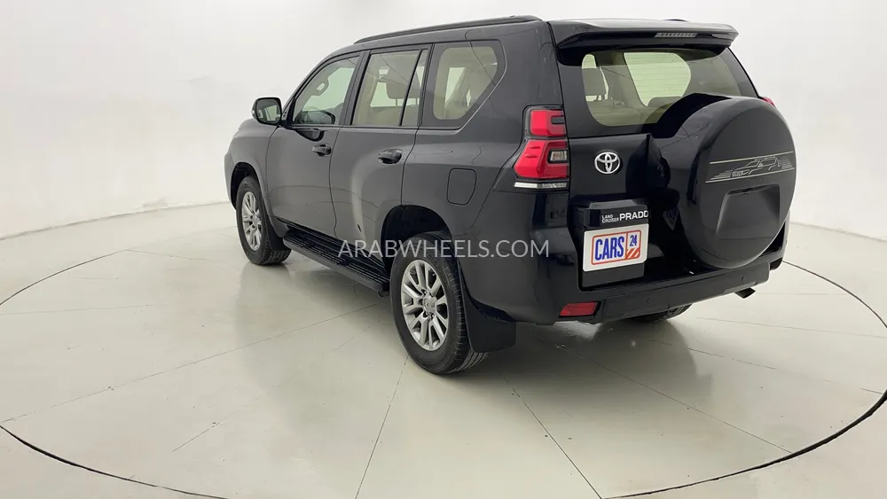 Toyota Land Cruiser Prado 2021 for Sale in Dubai Image-5