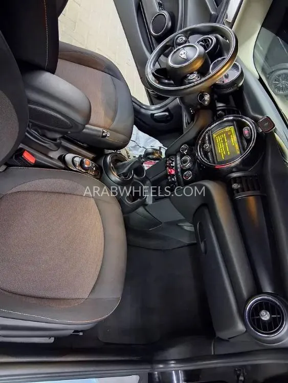 Mini Cooper 2016 for Sale in Ajman Image-12