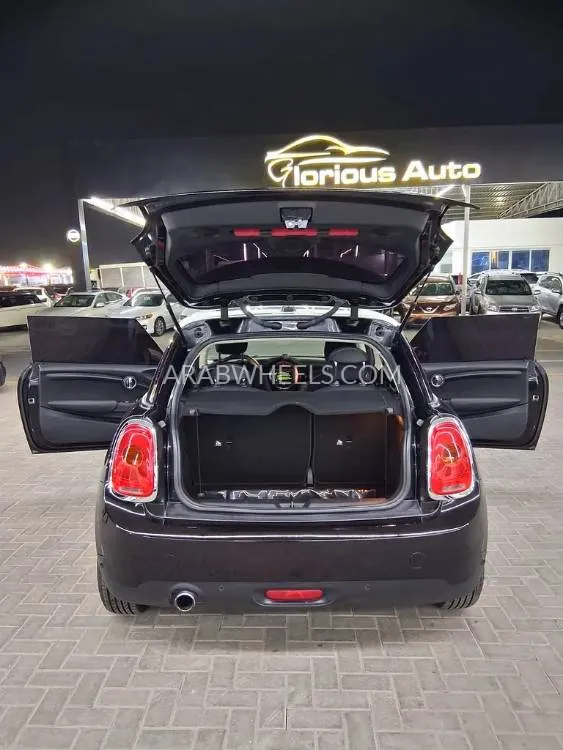 Mini Cooper 2016 for Sale in Ajman Image-7