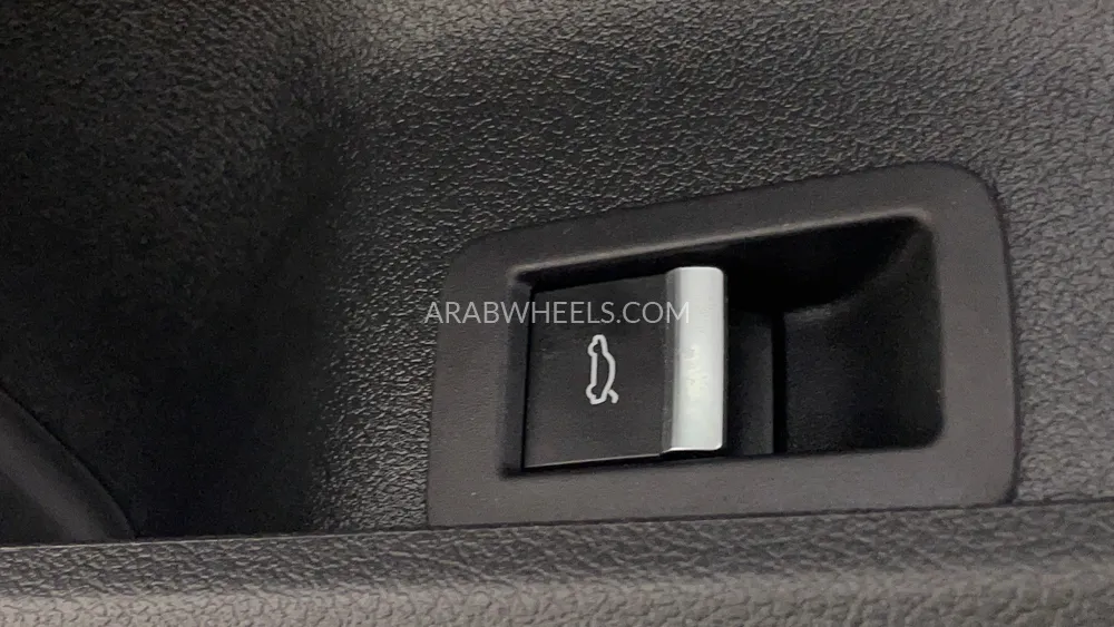 Audi A4 2024 for Sale in Dubai Image-46