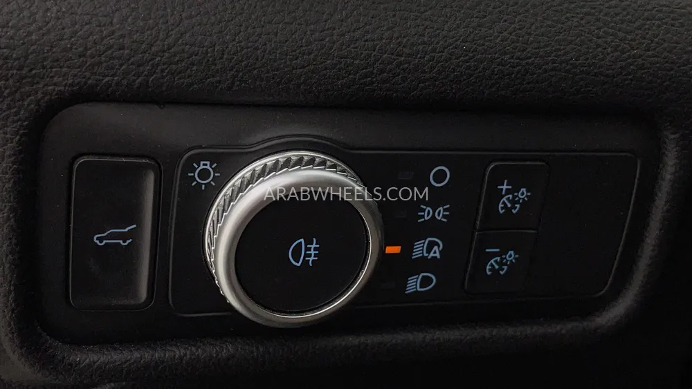 Ford Explorer 2022 for Sale in Dubai Image-39