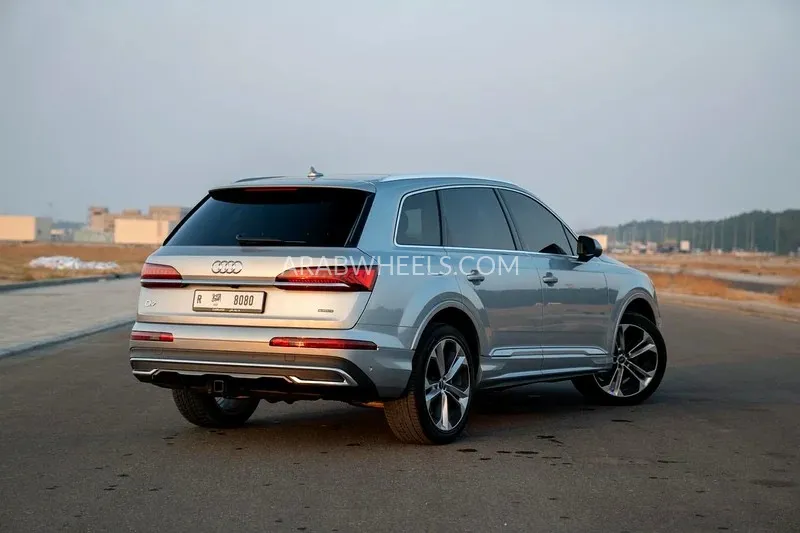 Audi Q7 2023 for Sale in Dubai Image-8