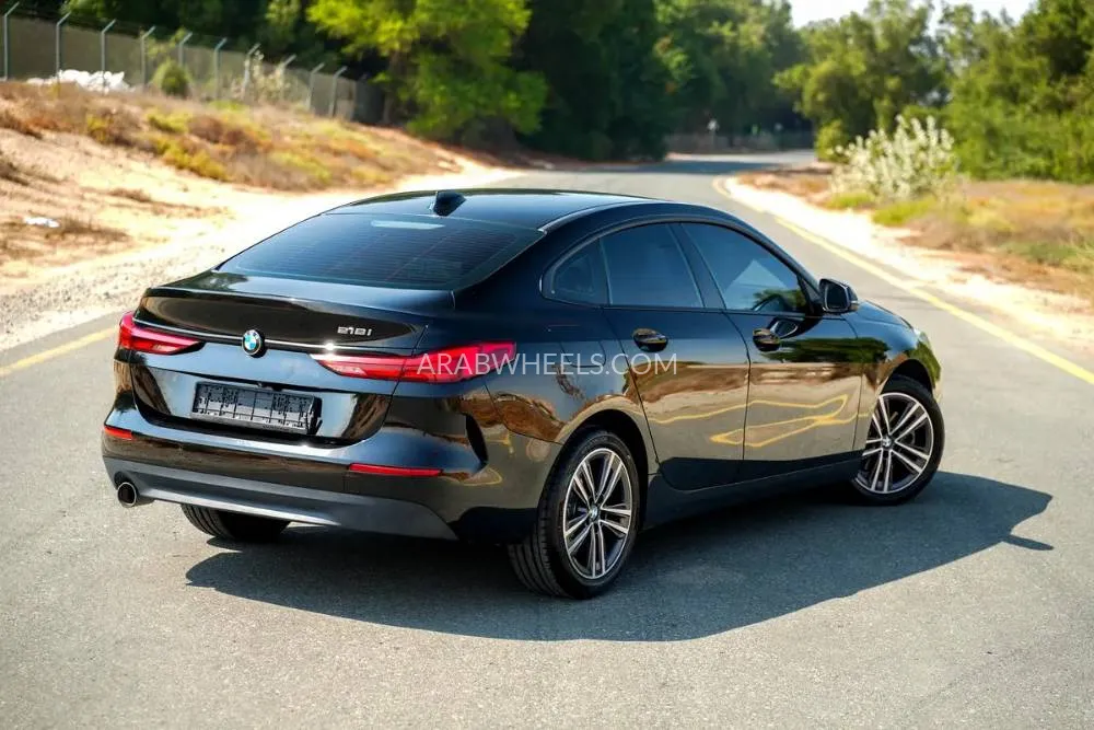 بي إم دبليو الفئة الثانية 2022 for Sale in الشارقة Image-3