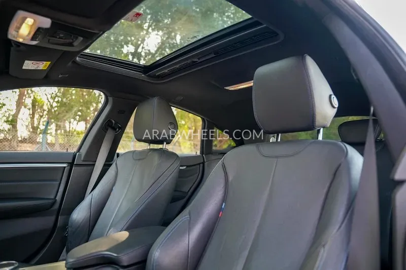 BMW 4 series 2019 for Sale in Sharjah Image-5