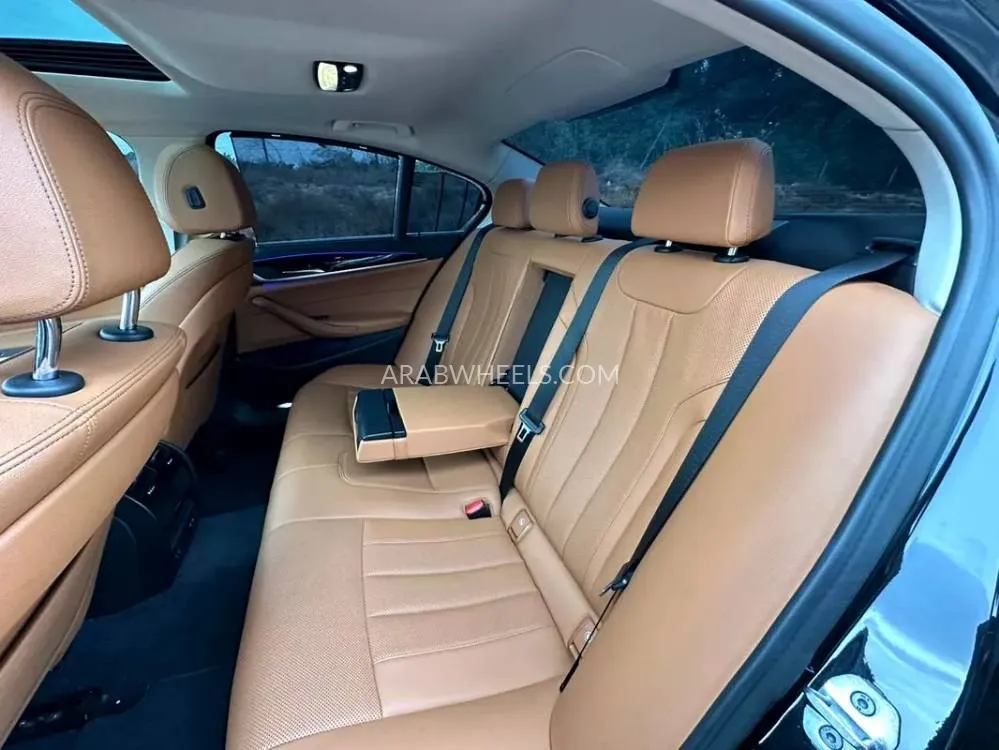 BMW 5 series 2022 for Sale in Sharjah Image-3