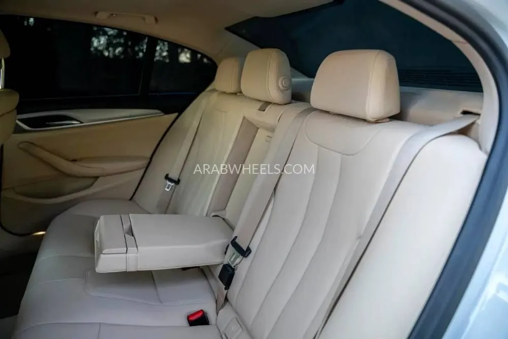 BMW 5 series 2020 for Sale in Sharjah Image-10