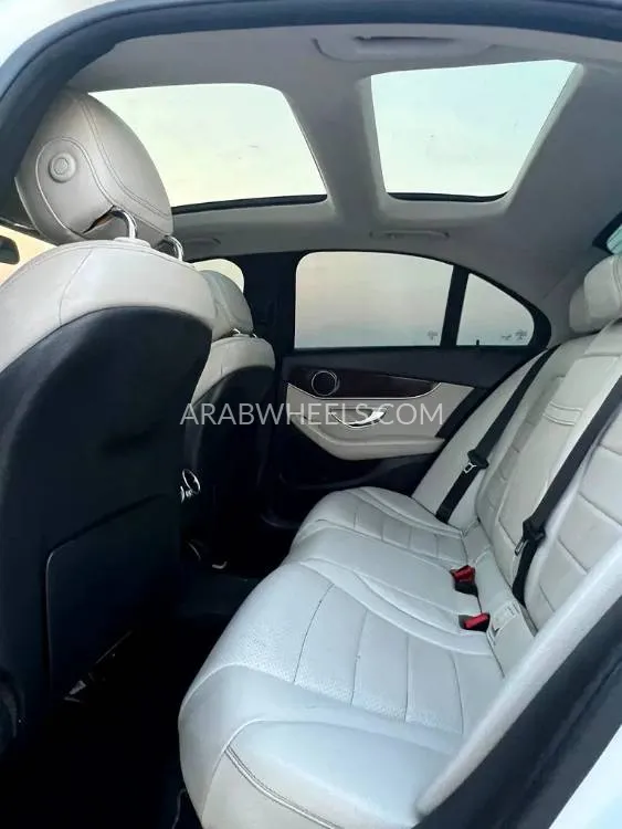 Mercedes Benz C Class 2009 for Sale in Sharjah Image-4