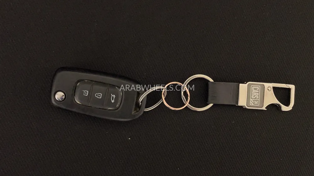 رينو كوليوس 2023 for Sale in دبي Image-26