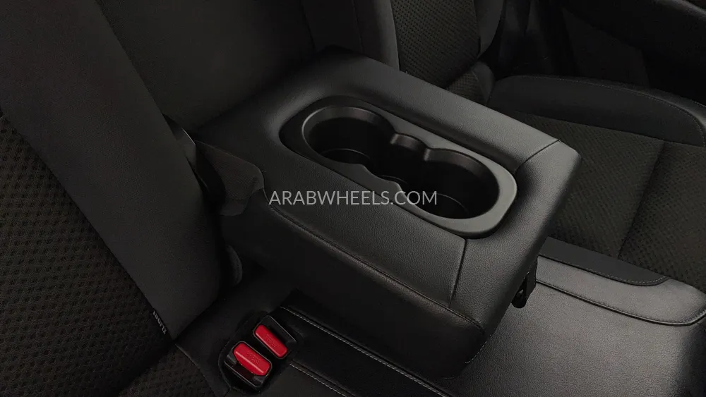 رينو كوليوس 2023 for Sale in دبي Image-36