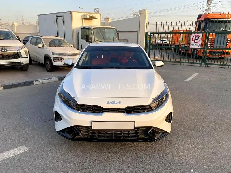 Kia Cerato 2022 for Sale in Dubai Image-12