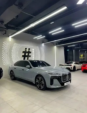 BMW 7 series 740i 2023