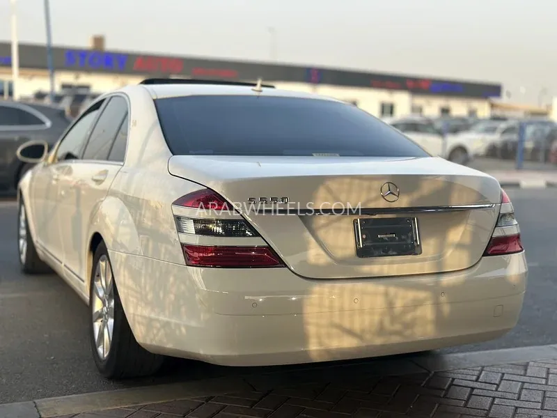 Mercedes Benz CLS Class 2007 for Sale in Dubai Image-11