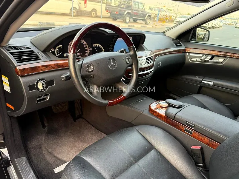 Mercedes Benz CLS Class 2009 for Sale in Dubai Image-19