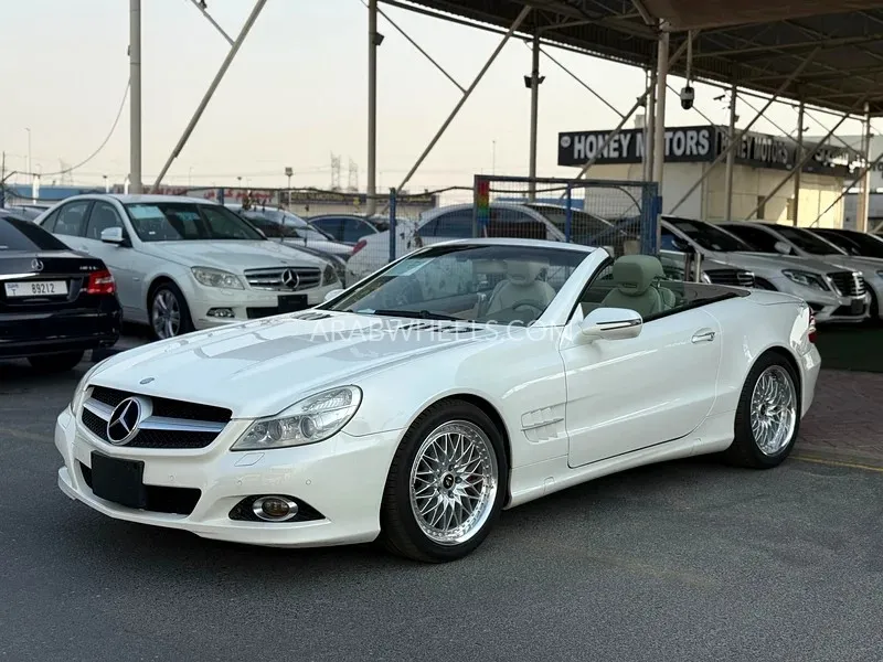 Mercedes Benz SL Class 2010 for Sale in Dubai Image-16