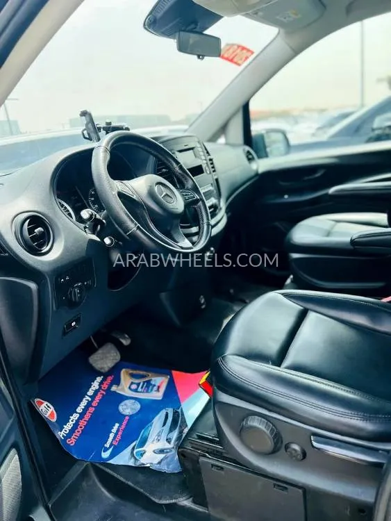 مرسيدس بنز فيتو 2018 for Sale in الشارقة Image-4