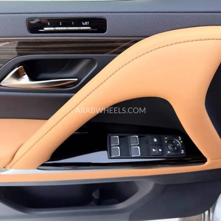 Lexus LX 2024 for Sale in Dubai Image-7