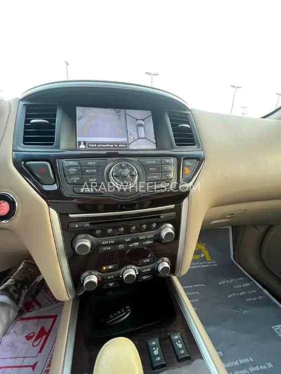 Nissan Pathfinder 2018 for Sale in Sharjah Image-8