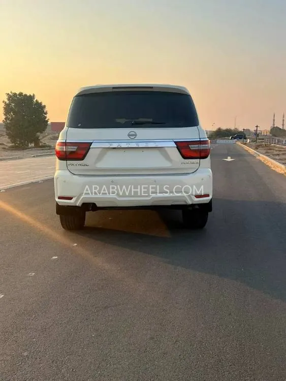 Nissan Patrol 2017 for Sale in Sharjah Image-13