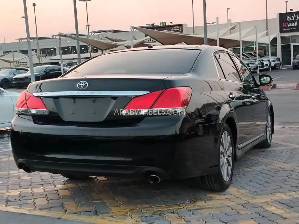 Toyota Avalon 2011 for Sale in Dubai Image-10