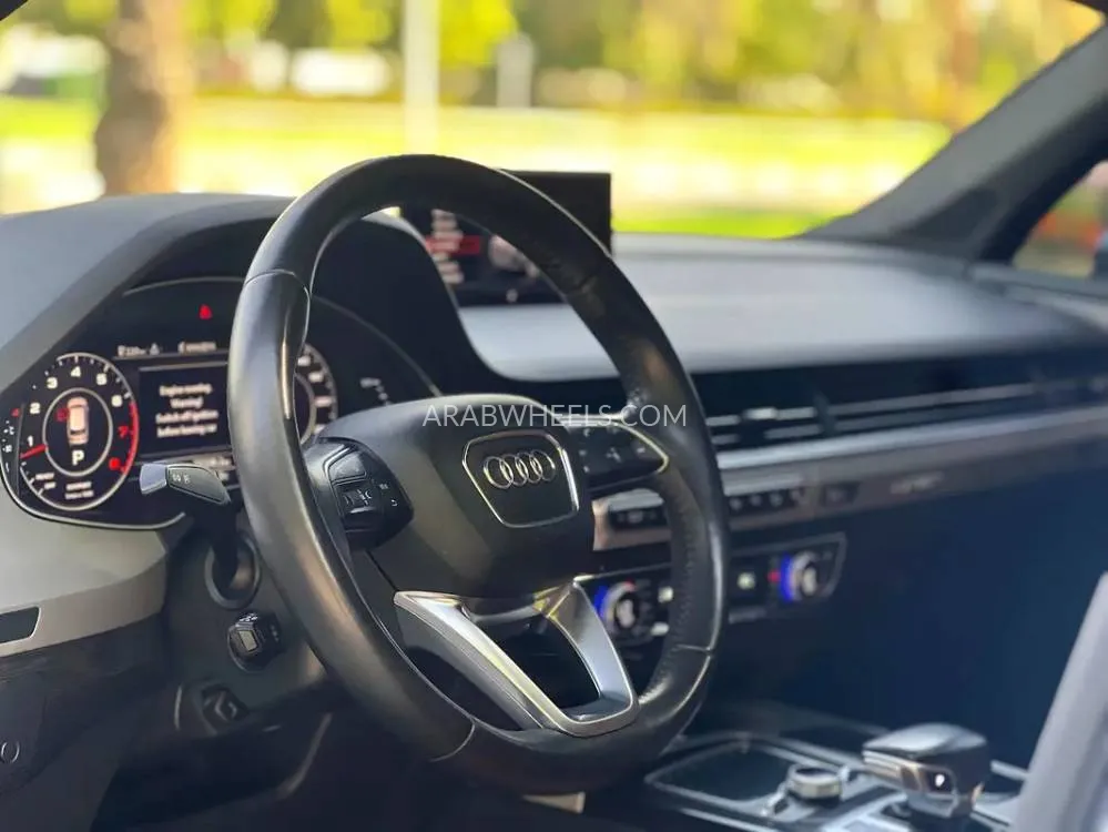 Audi Q7 2016 for Sale in Sharjah Image-6