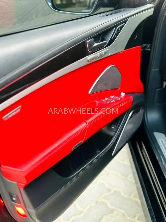 Audi S8 2014 for Sale in Sharjah Image-8