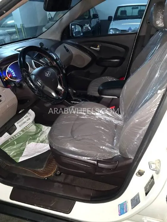 Hyundai Tucson 2012 for Sale in Sharjah Image-5