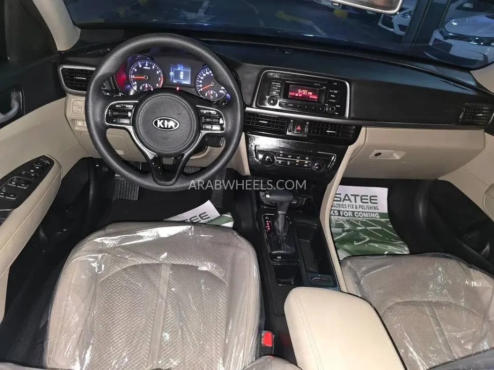 Kia Optima 2018 for Sale in Sharjah Image-8