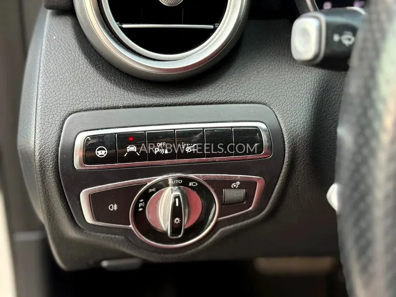 مرسيدس بنز كلاس C 2016 for Sale in دبي Image-11