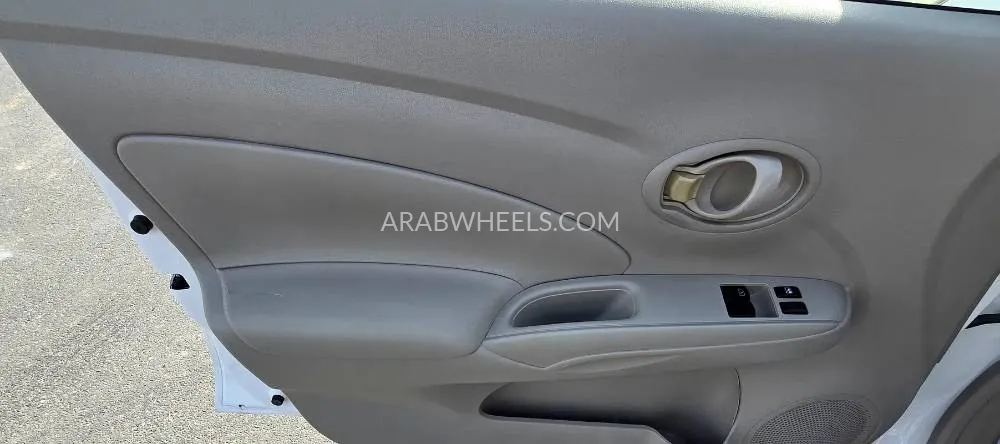 Nissan Sunny 2020 for Sale in Sharjah Image-4