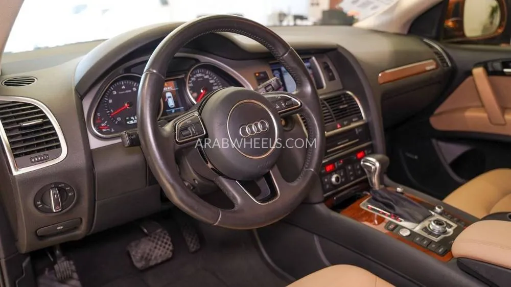 Audi Q7 2015 for Sale in Sharjah Image-21