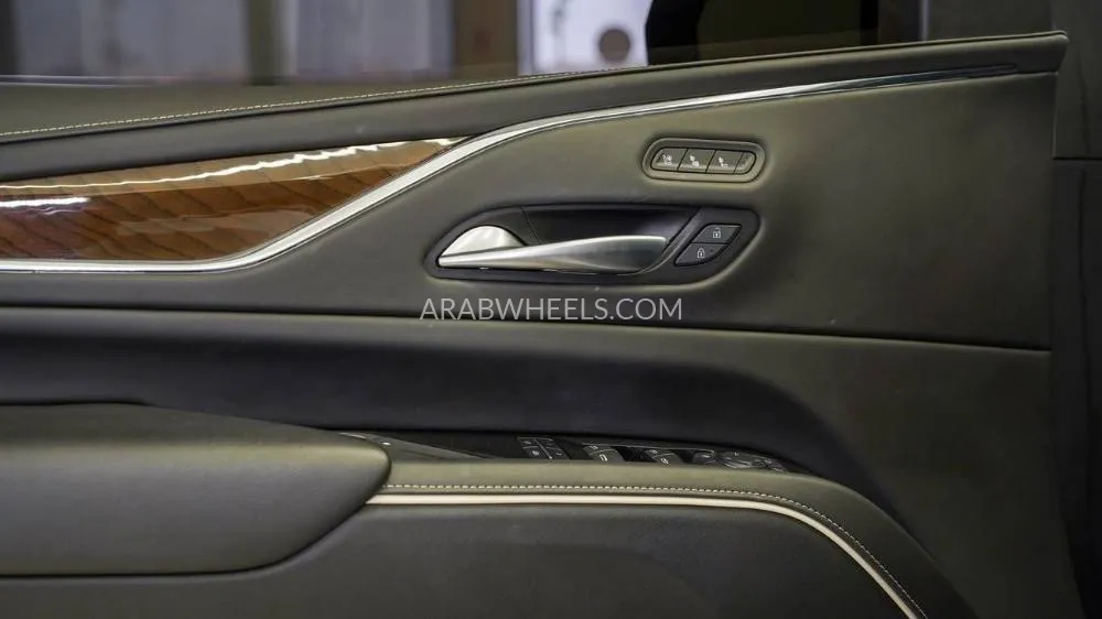 Cadillac Escalade 2024 for Sale in Sharjah Image-11