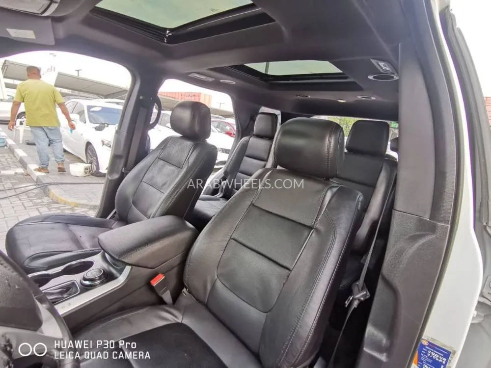Ford Explorer 2014 for Sale in Sharjah Image-20
