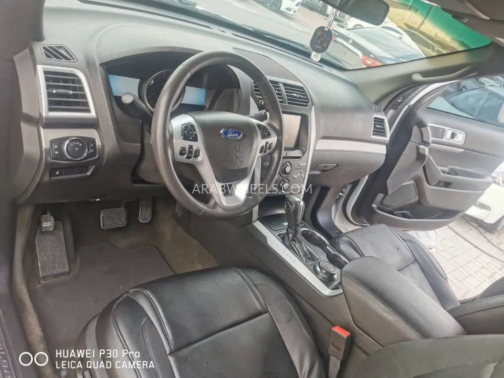 Ford Explorer 2014 for Sale in Sharjah Image-22