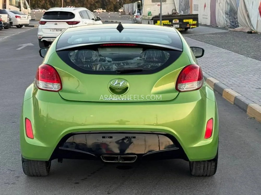 Hyundai Veloster 2016 for Sale in Sharjah Image-11