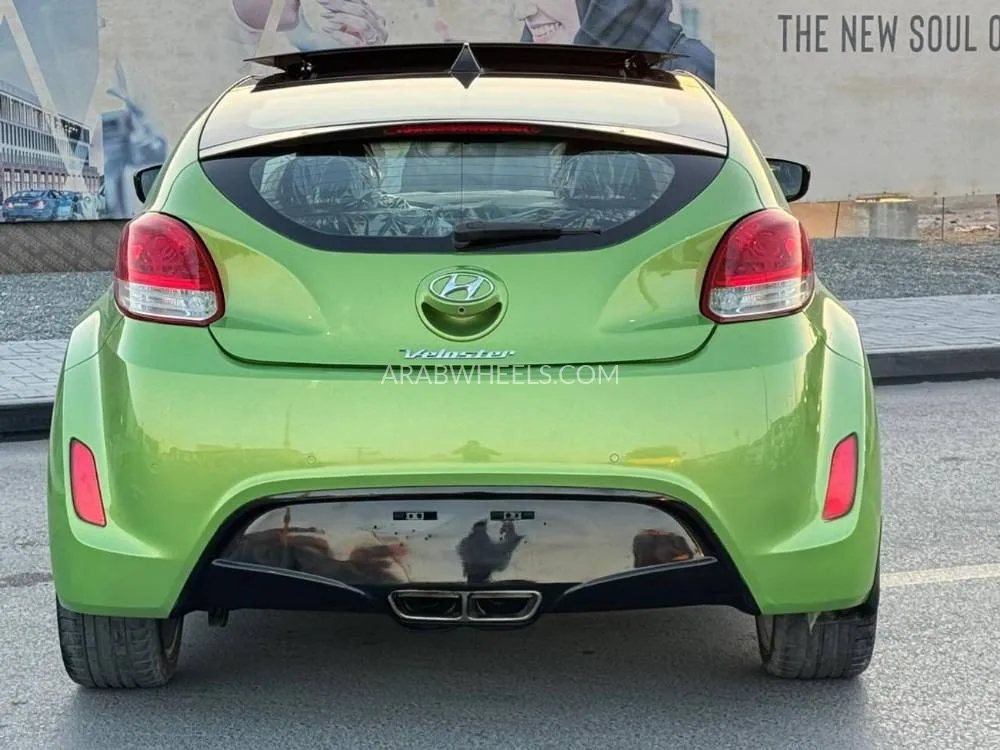 Hyundai Veloster 2016 for Sale in Sharjah Image-12
